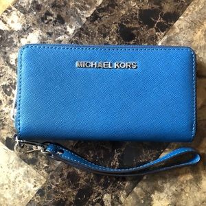 Michael Kors wristlet